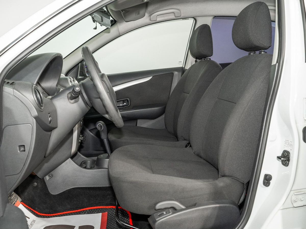 Nissan Almera 2014 - фото автомобиля