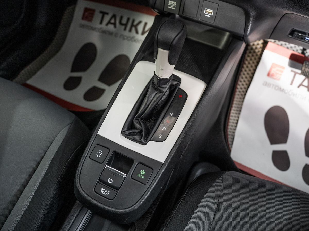 Honda Fit 2020 - фото автомобиля