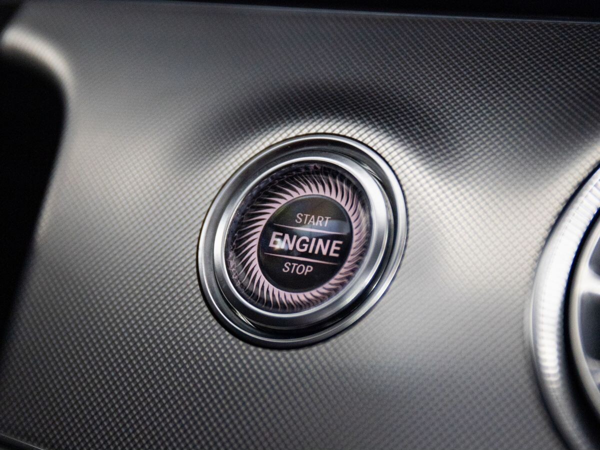 Mercedes-Benz E-Класс 2017 - фото автомобиля