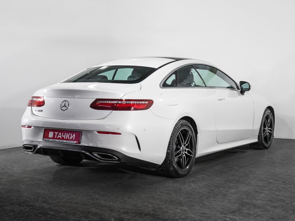 Mercedes-Benz E-Класс 2017 - фото автомобиля