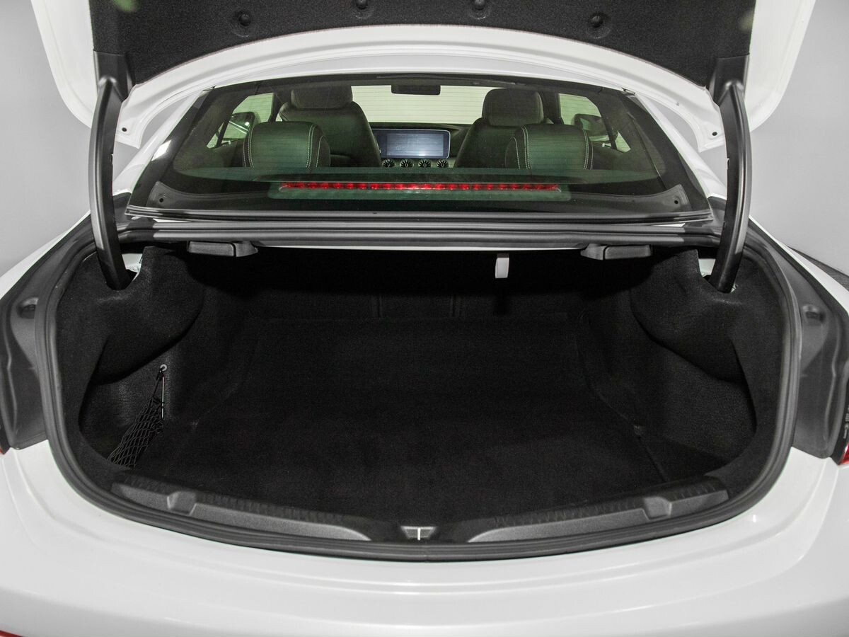 Mercedes-Benz E-Класс 2017 - фото автомобиля