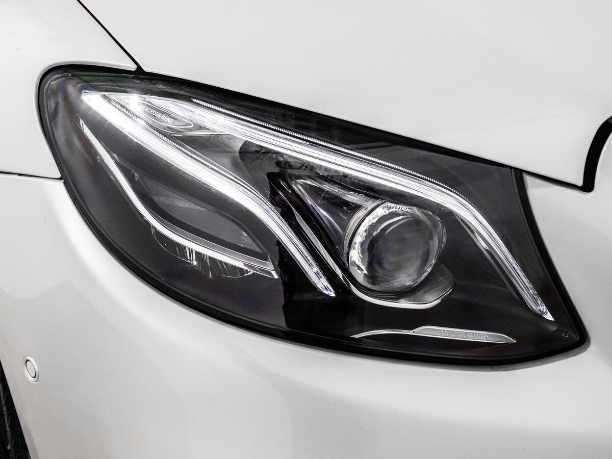 Mercedes-Benz E-Класс 2017 - фото автомобиля