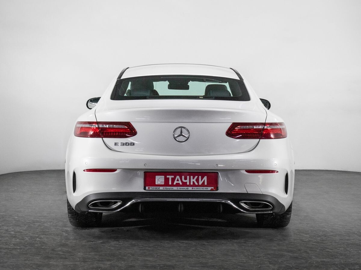 Mercedes-Benz E-Класс 2017 - фото автомобиля