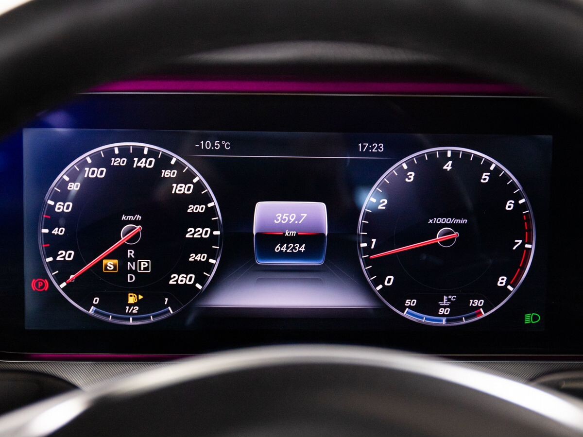 Mercedes-Benz E-Класс 2017 - фото автомобиля