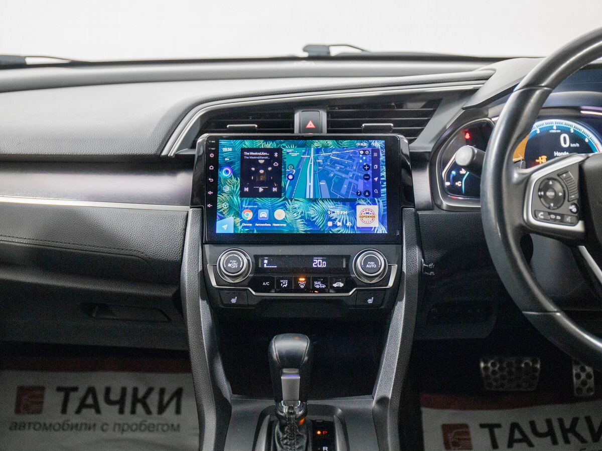 Honda Civic 2018 - фото автомобиля