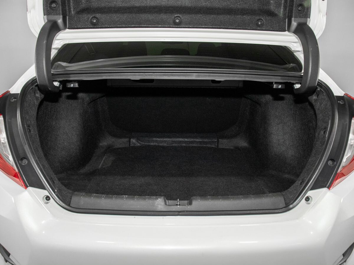 Honda Civic 2018 - фото автомобиля