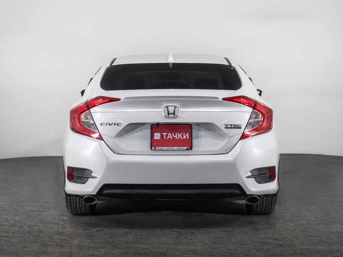 Honda Civic 2018 - фото автомобиля