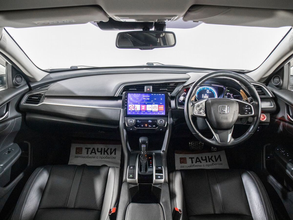 Honda Civic 2018 - фото автомобиля