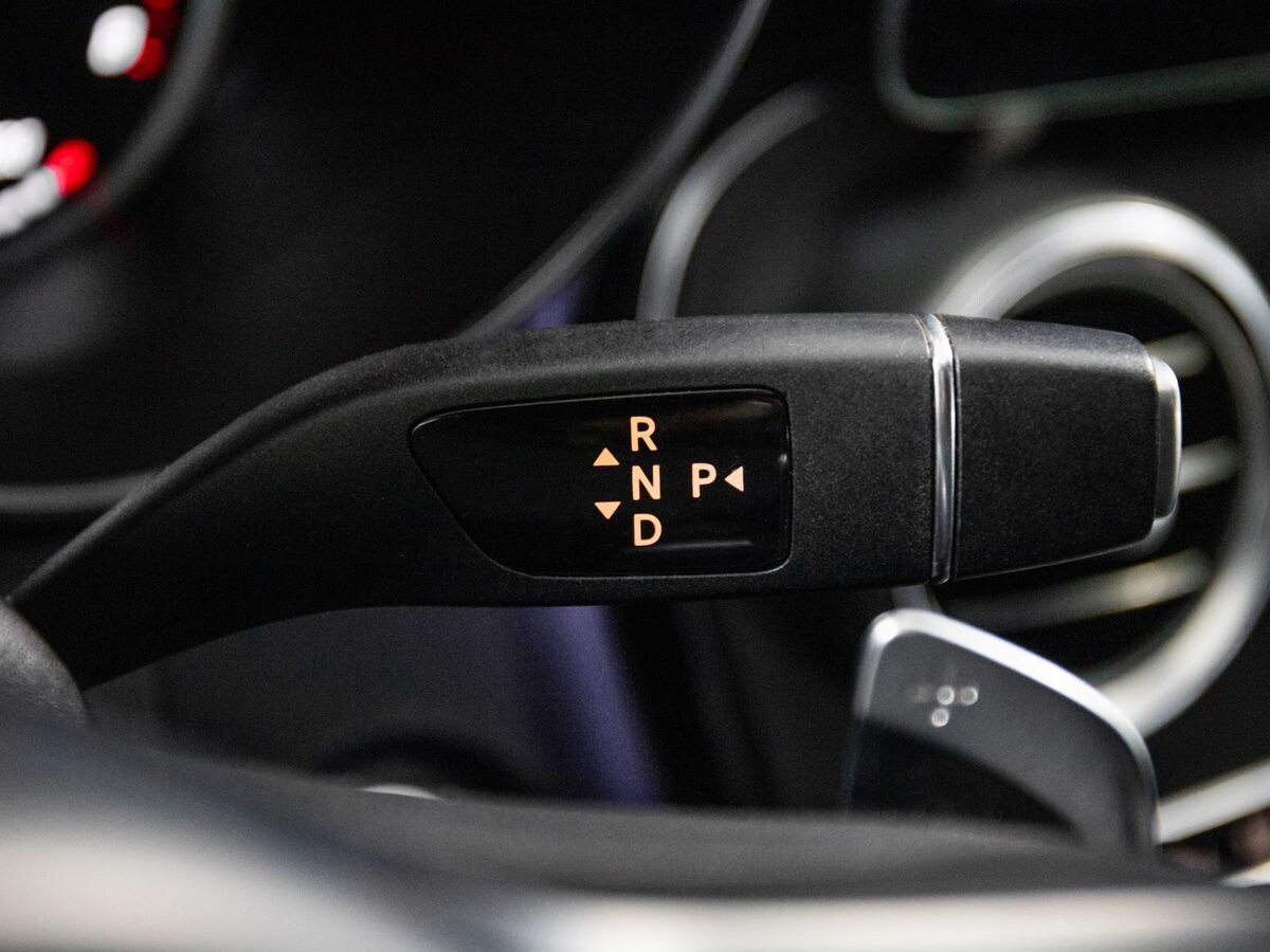 Mercedes-Benz C-Класс 2019 - фото автомобиля