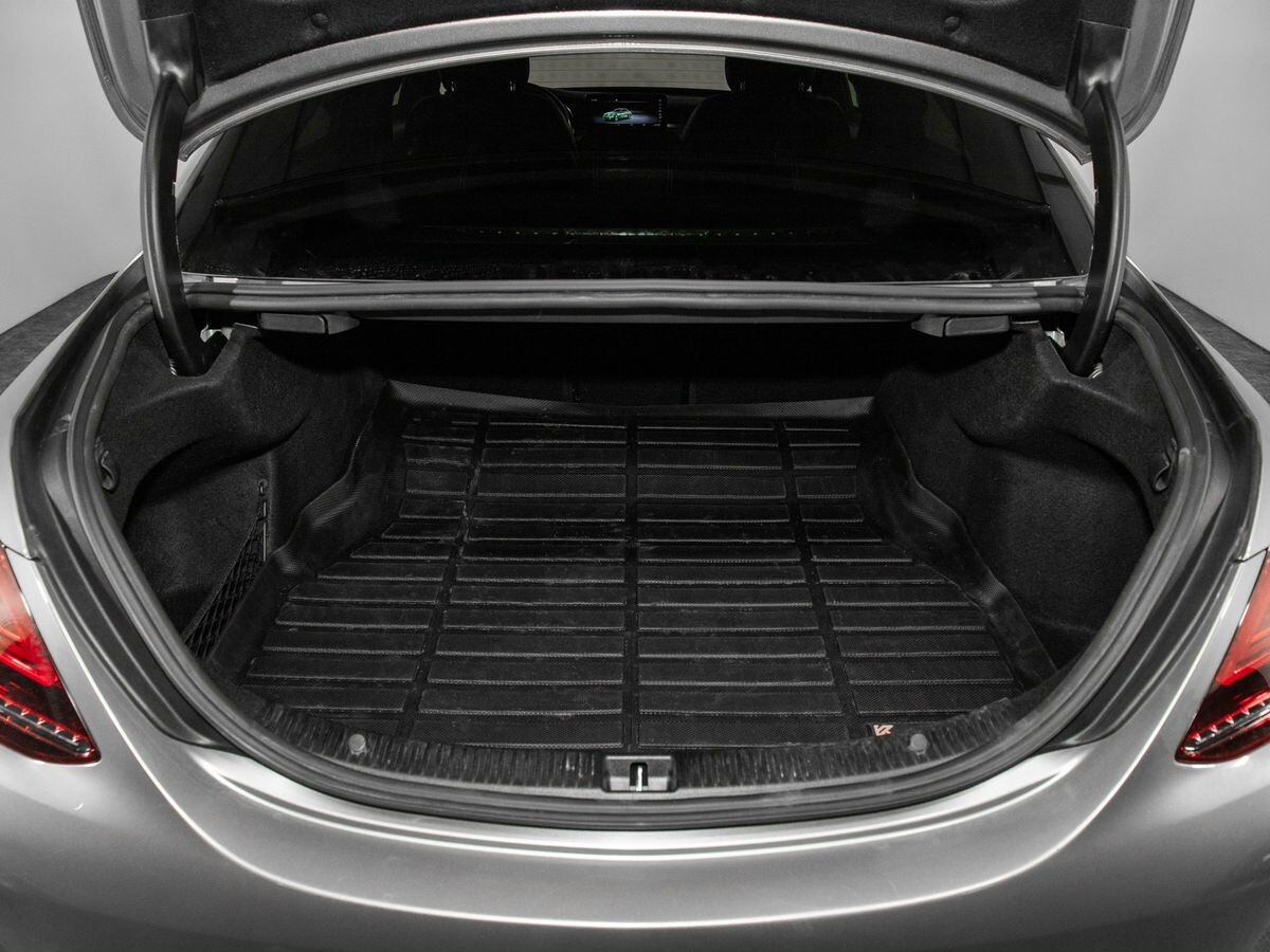 Mercedes-Benz C-Класс 2019 - фото автомобиля