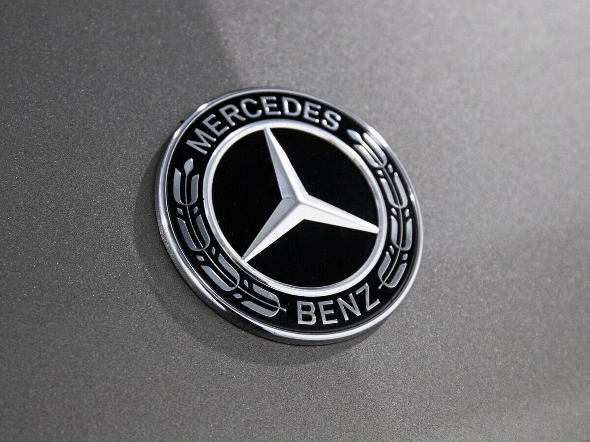 Mercedes-Benz C-Класс 2019 - фото автомобиля