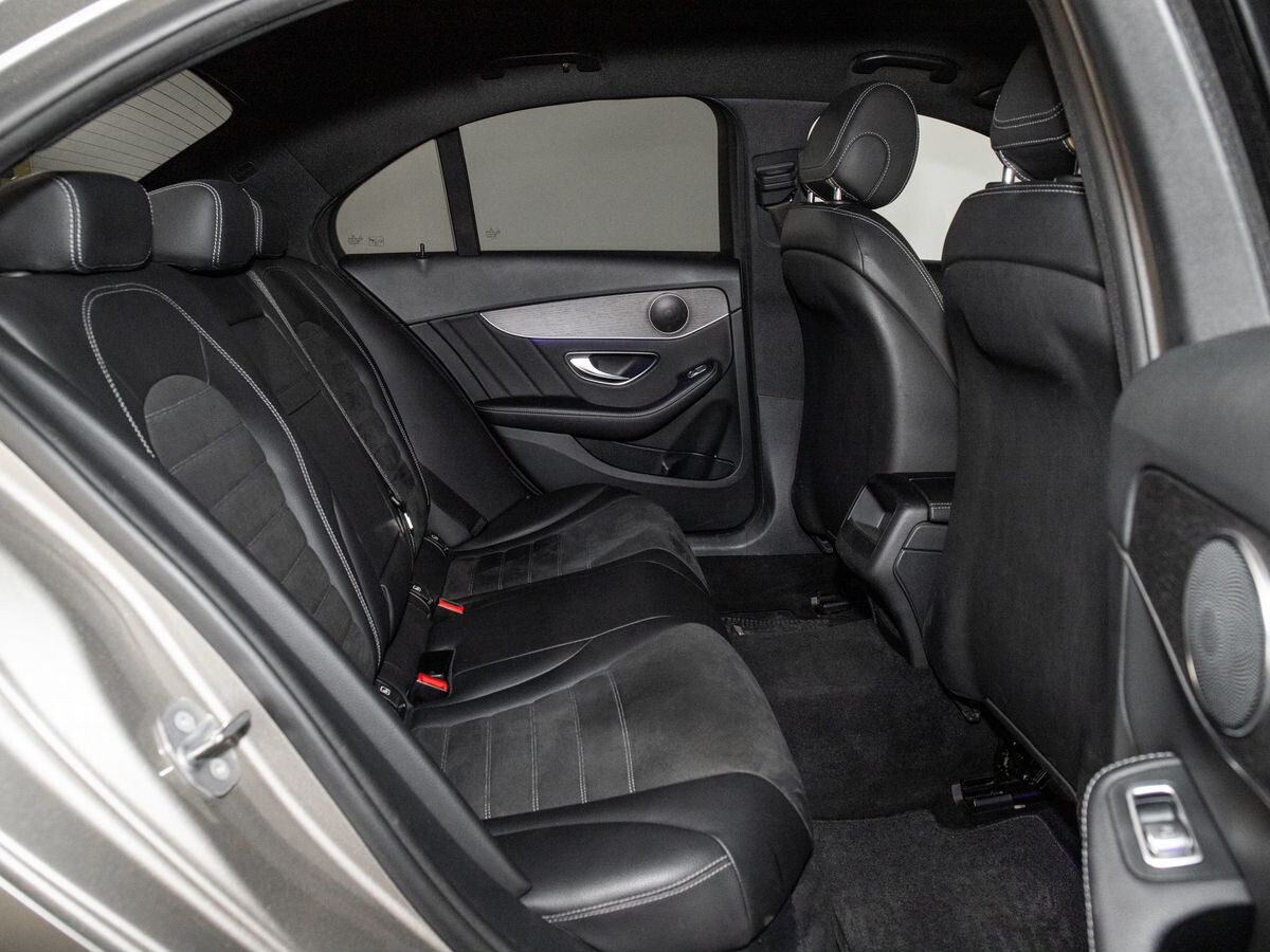 Mercedes-Benz C-Класс 2019 - фото автомобиля