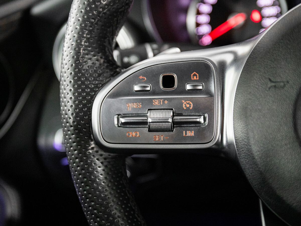 Mercedes-Benz C-Класс 2019 - фото автомобиля