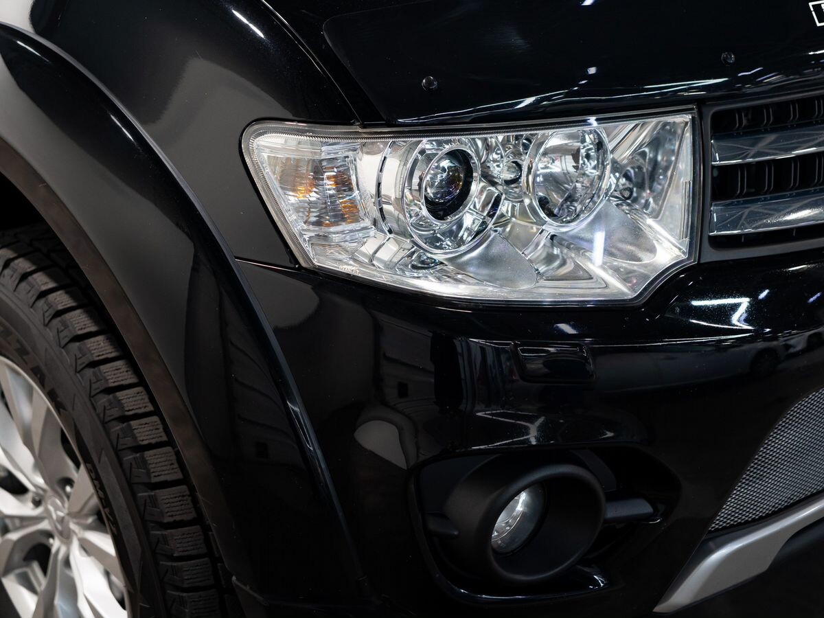 Mitsubishi Pajero Sport 2014 - фото автомобиля