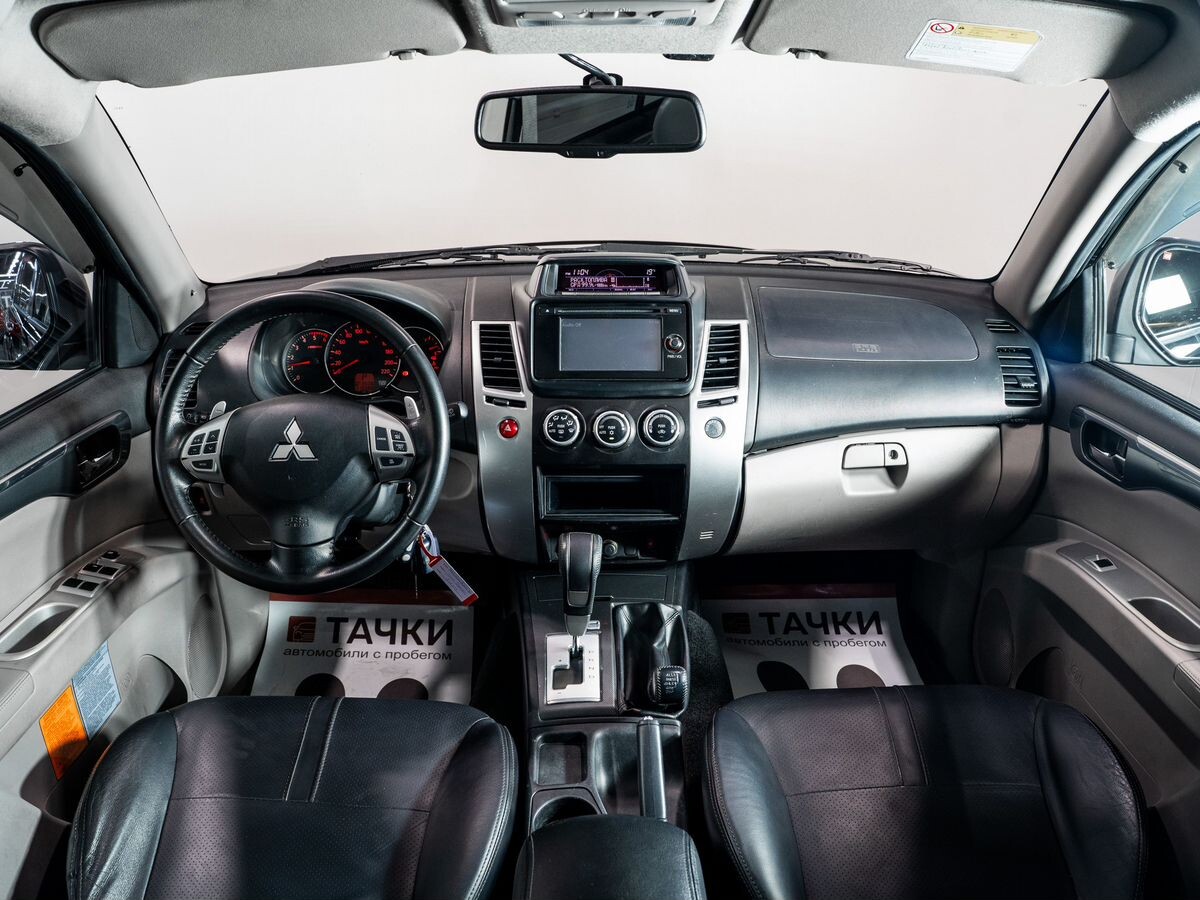 Mitsubishi Pajero Sport 2014 - фото автомобиля