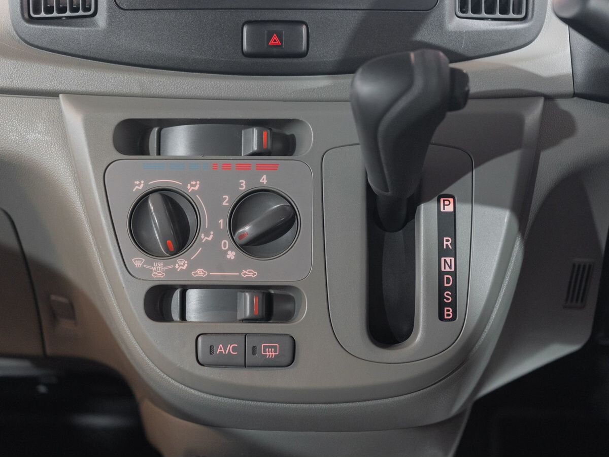 Daihatsu Mira e:S 2015 - фото автомобиля