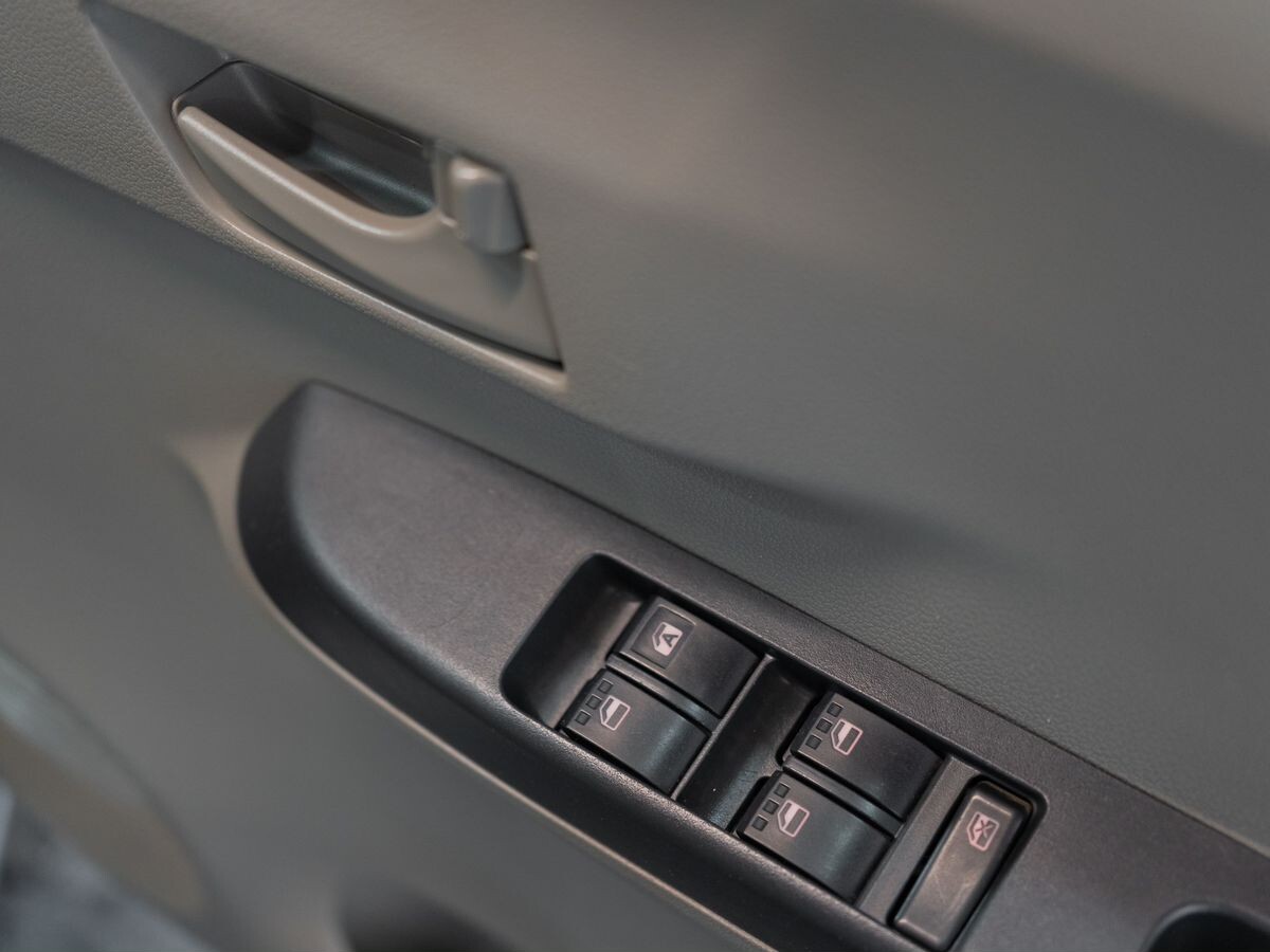 Daihatsu Mira e:S 2015 - фото автомобиля