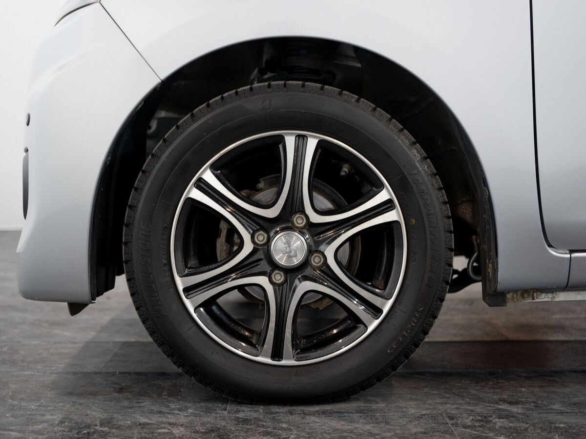 Daihatsu Mira e:S 2015 - фото автомобиля