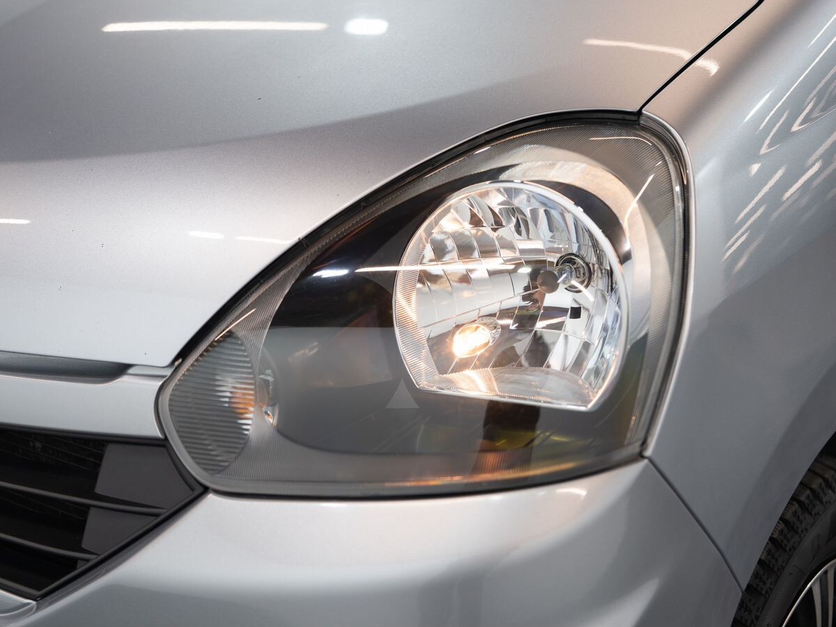 Daihatsu Mira e:S 2015 - фото автомобиля