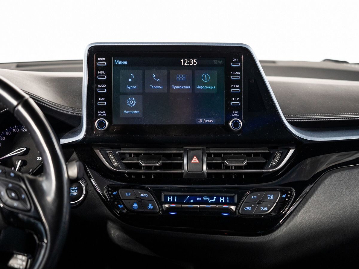 Toyota C-HR 2020 - фото автомобиля