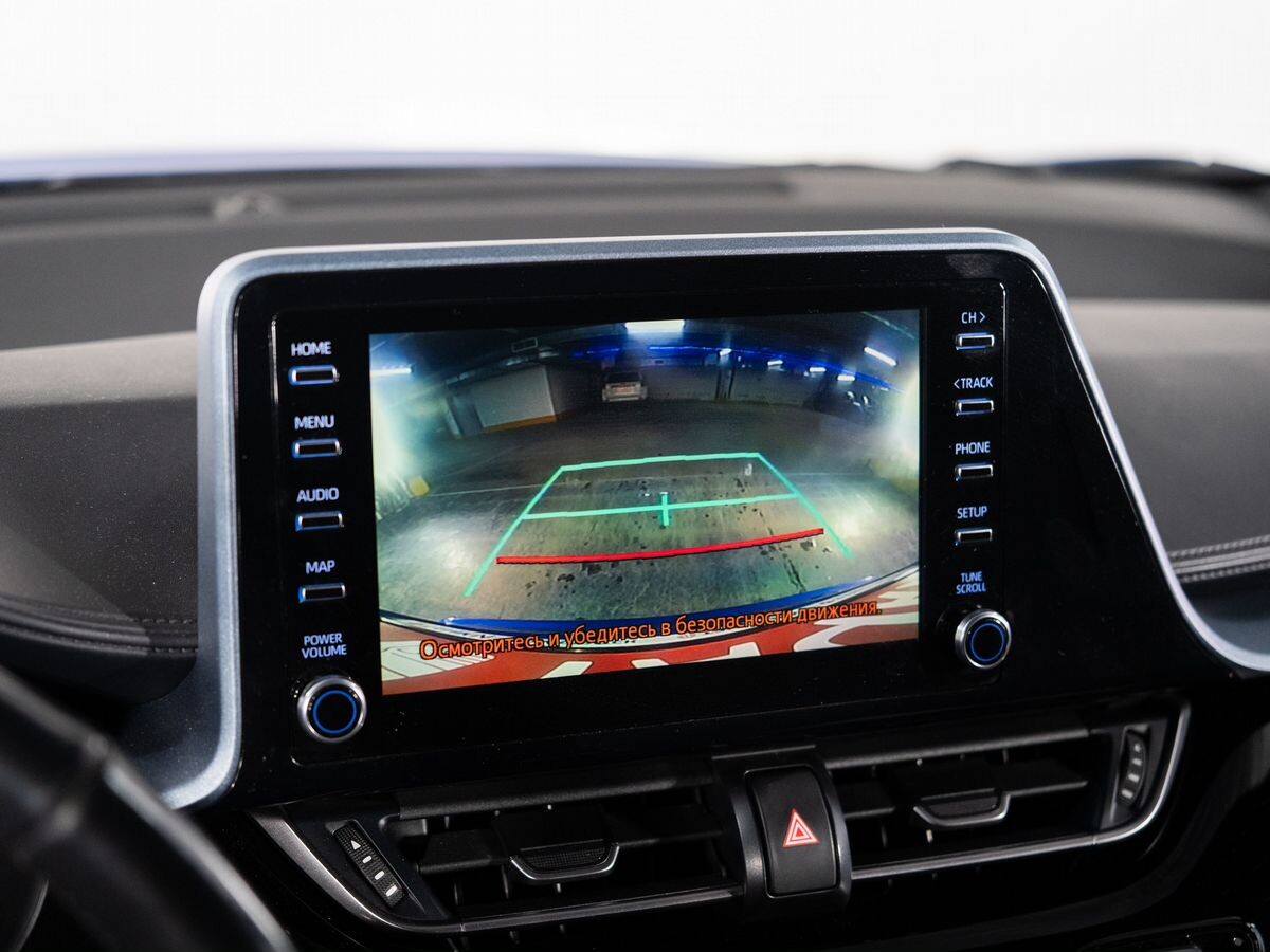 Toyota C-HR 2020 - фото автомобиля