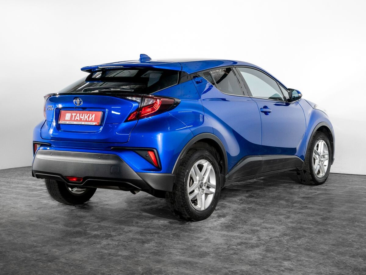 Toyota C-HR 2020 - фото автомобиля