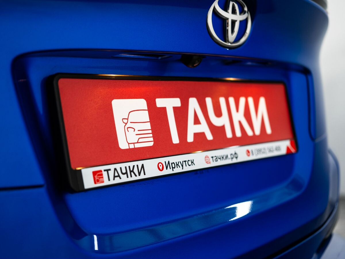 Toyota C-HR 2020 - фото автомобиля