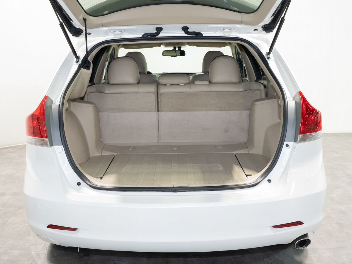 Toyota Venza 2010 - фото автомобиля