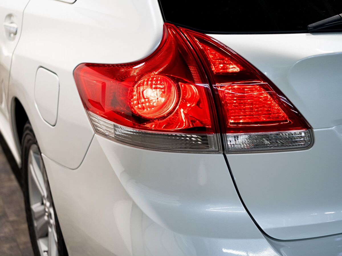 Toyota Venza 2010 - фото автомобиля