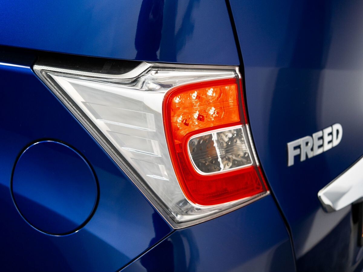 Honda Freed 2014 - фото автомобиля