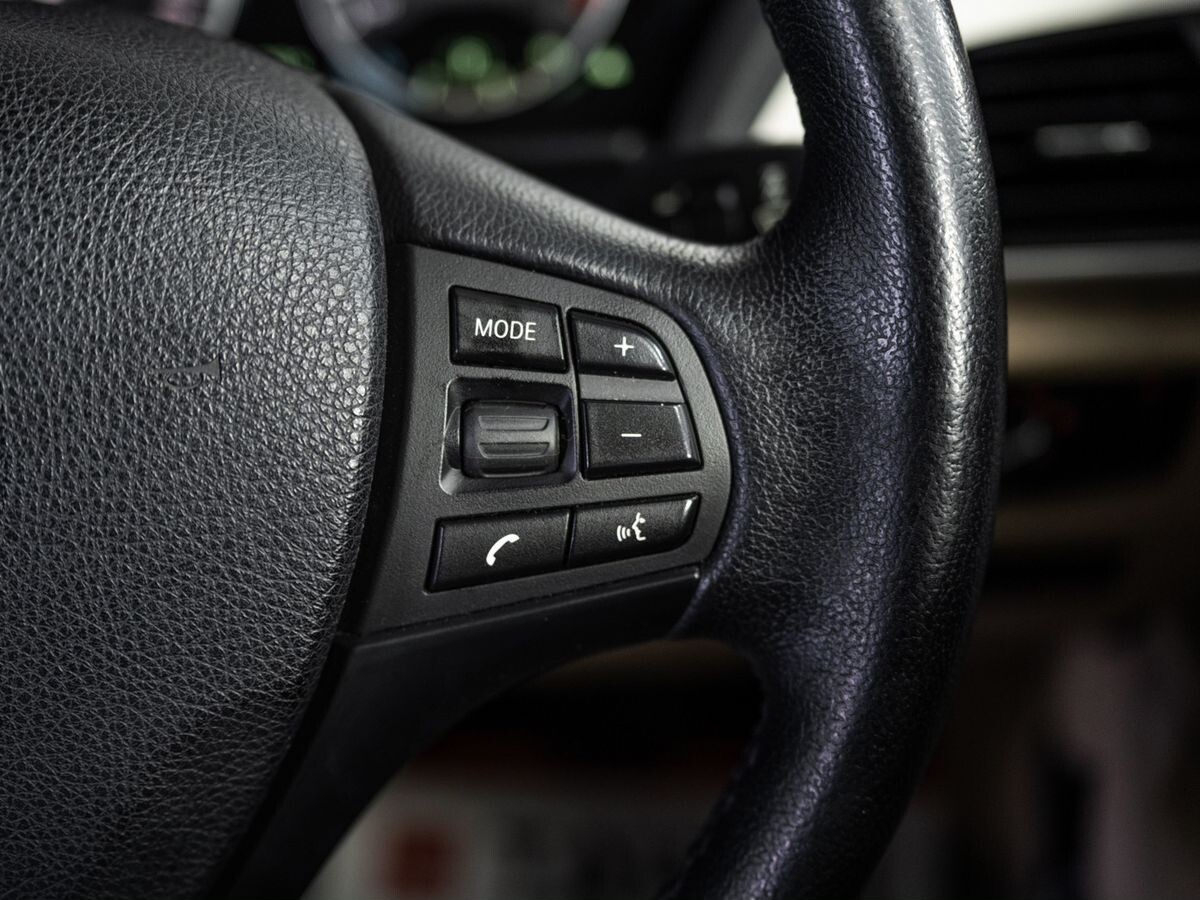 BMW 1 серии 2013 - фото автомобиля