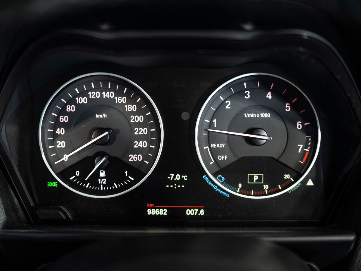 BMW 1 серии 2013 - фото автомобиля