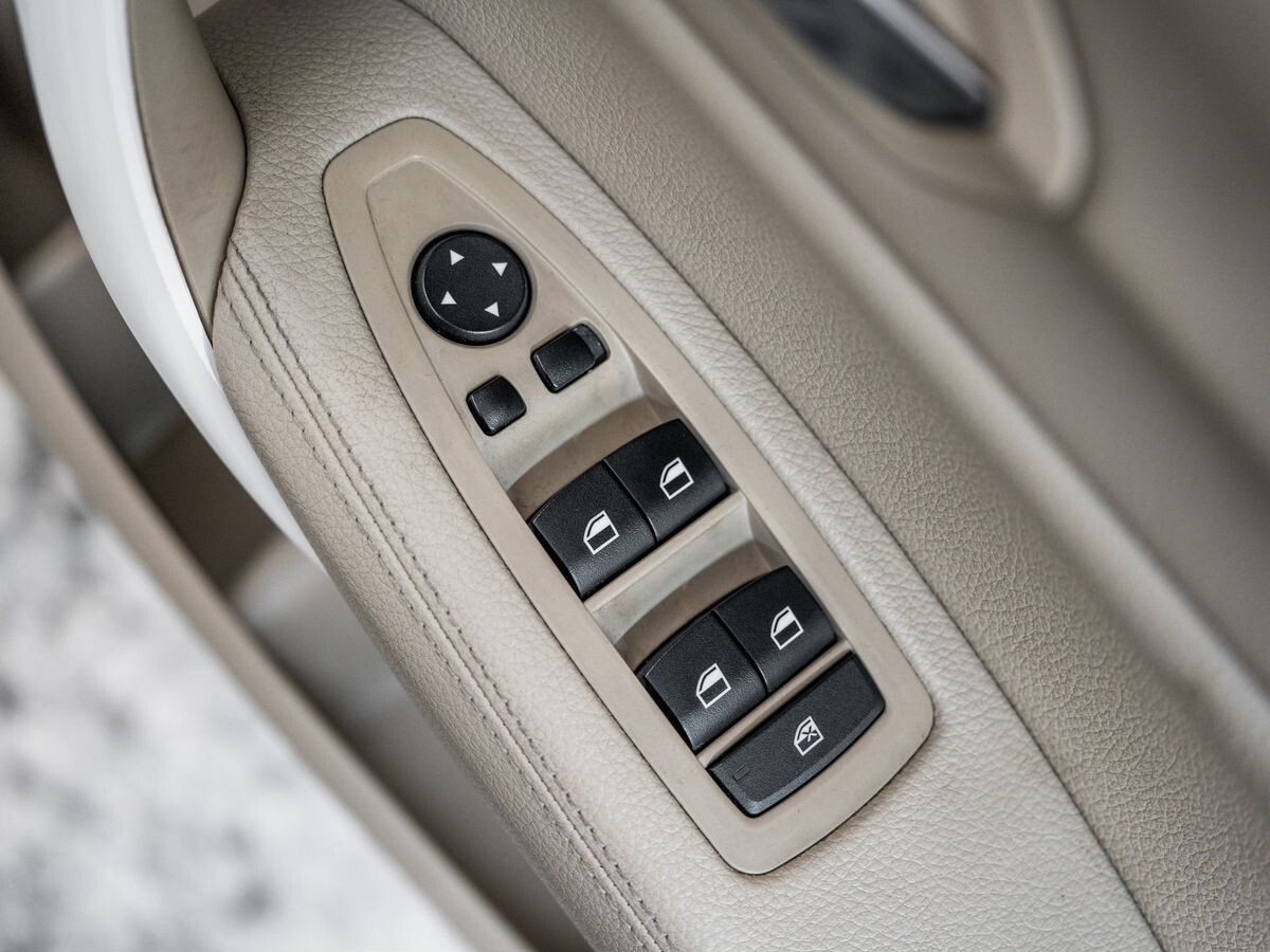 BMW 1 серии 2013 - фото автомобиля