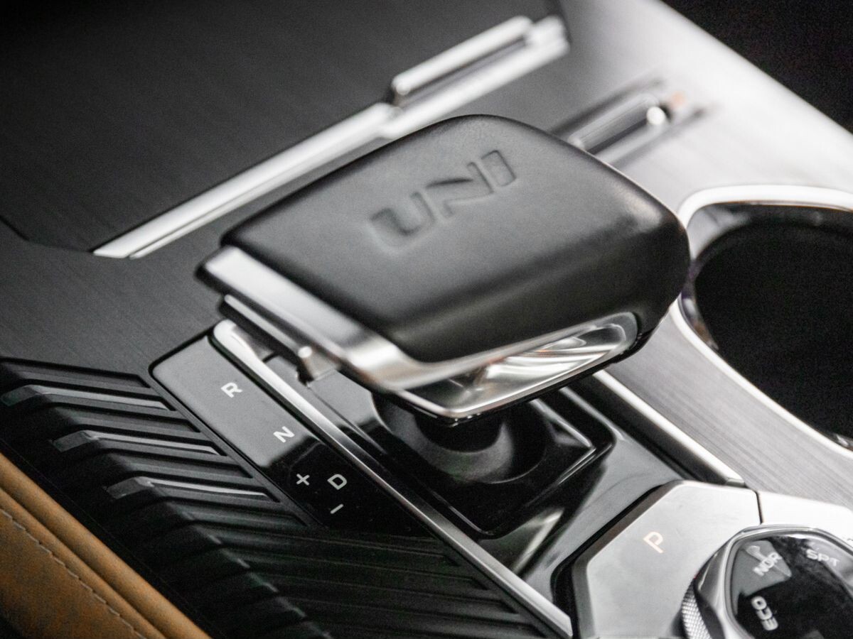 Changan UNI-K 2023 - фото автомобиля