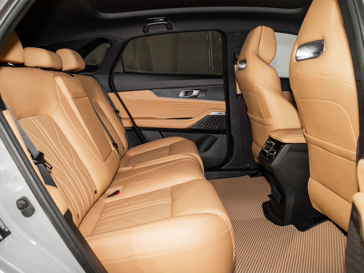 Changan UNI-K 2023 - фото автомобиля