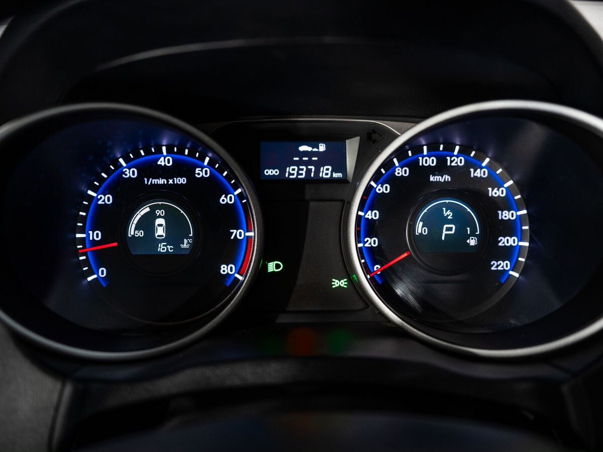 Hyundai ix35 2012 - фото автомобиля