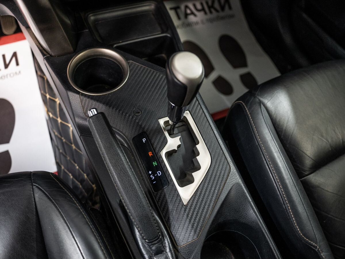 Toyota RAV4 2013 - фото автомобиля