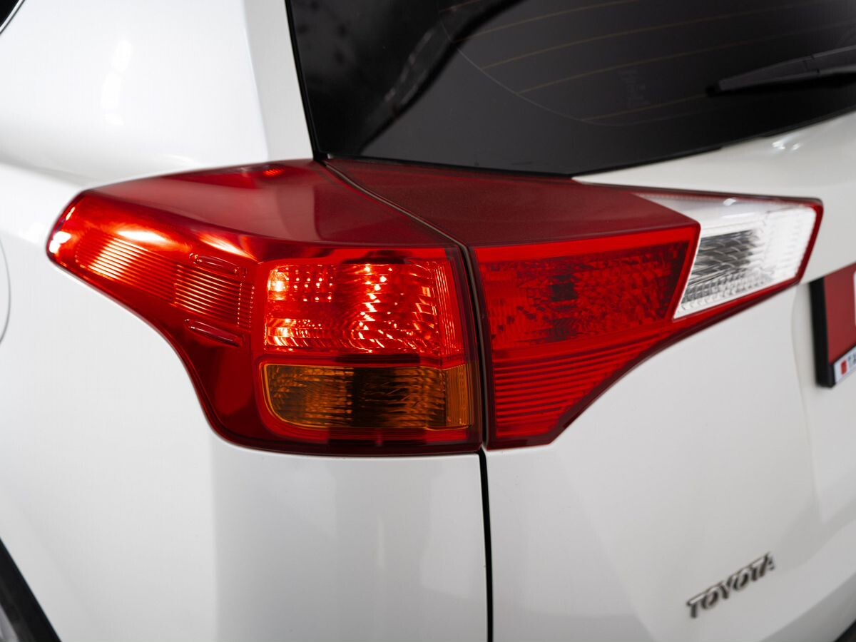 Toyota RAV4 2013 - фото автомобиля