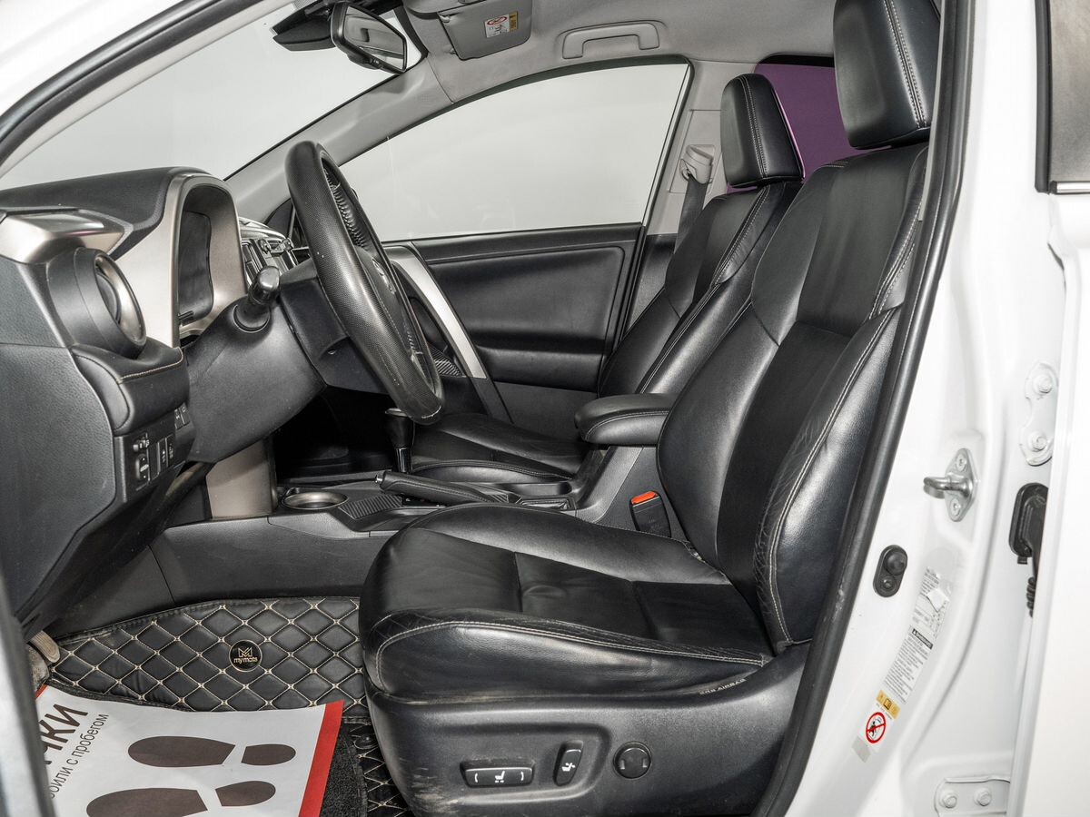 Toyota RAV4 2013 - фото автомобиля