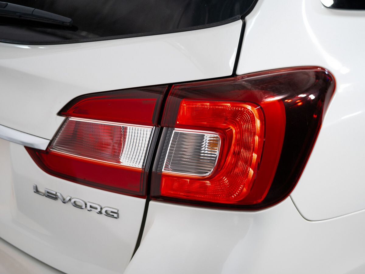 Subaru Levorg 2014 - фото автомобиля