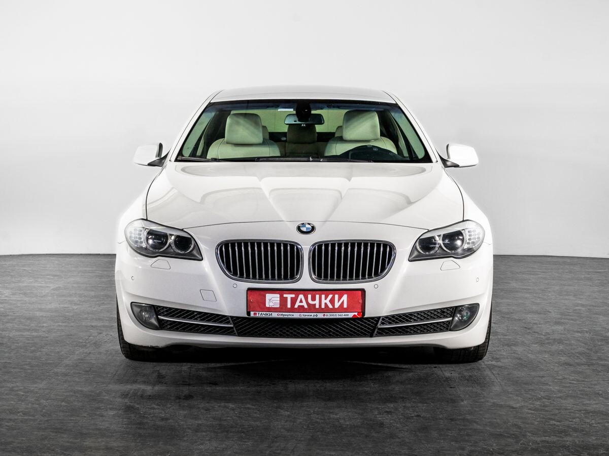 BMW 5 серии 2012 - фото автомобиля