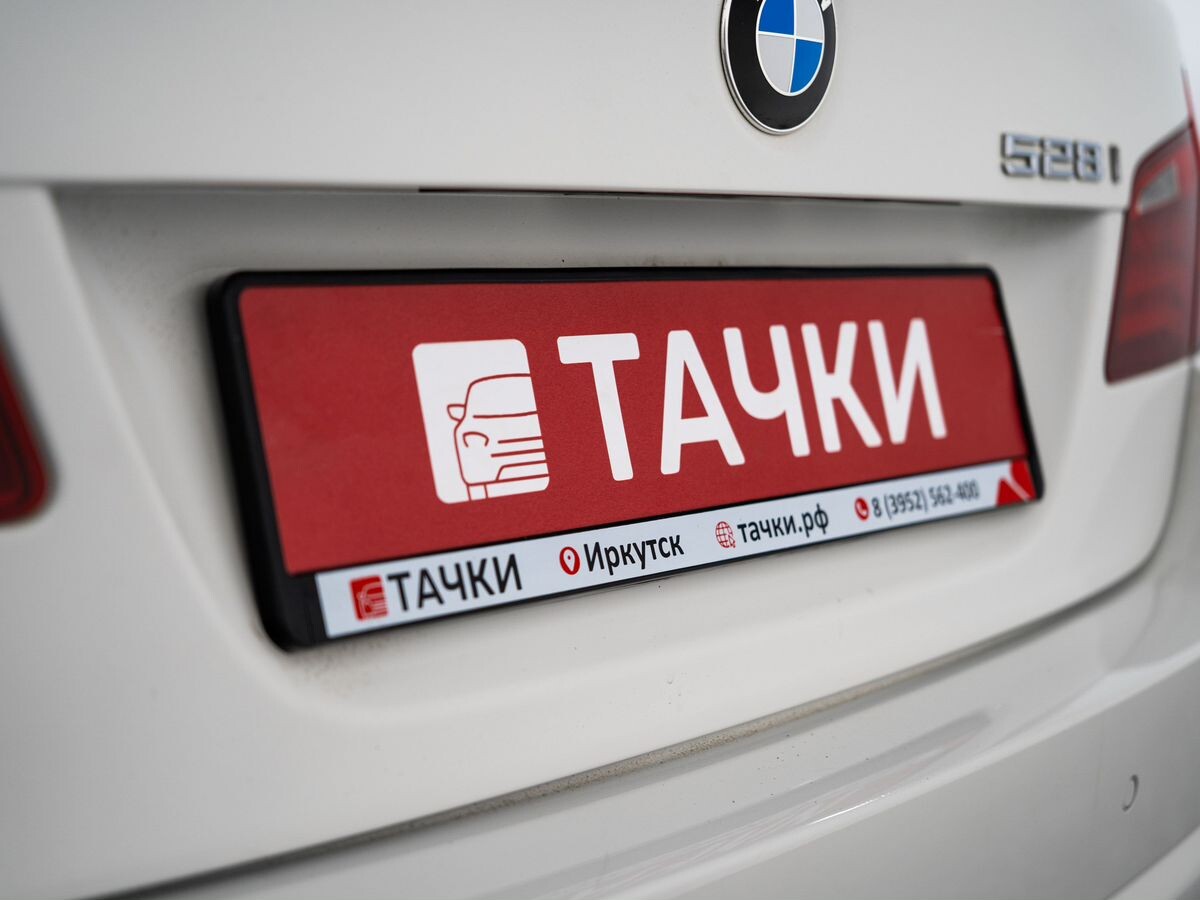 BMW 5 серии 2012 - фото автомобиля