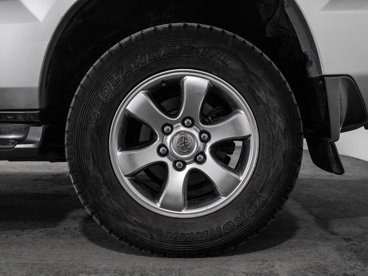 Toyota Land Cruiser Prado 2008 - фото автомобиля