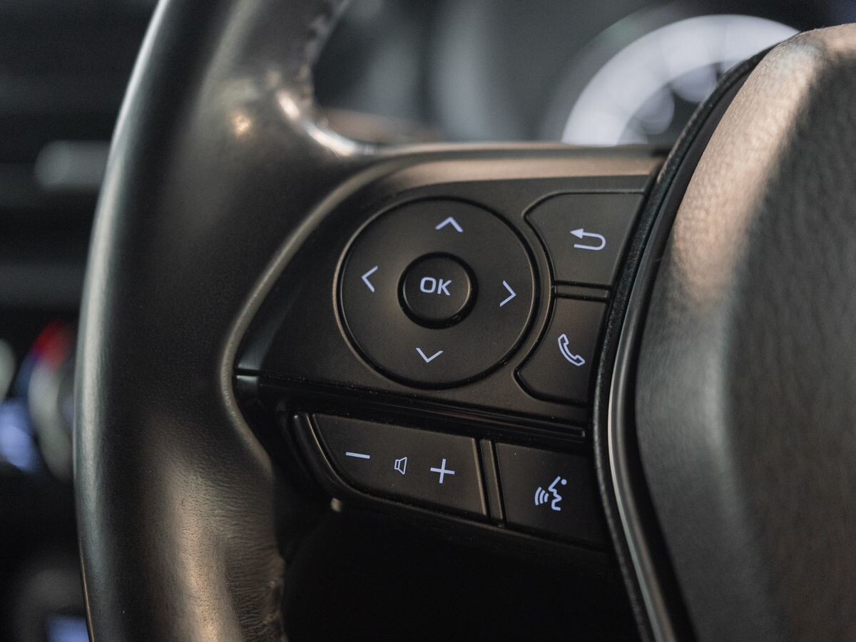 Toyota Harrier 2020 - фото автомобиля