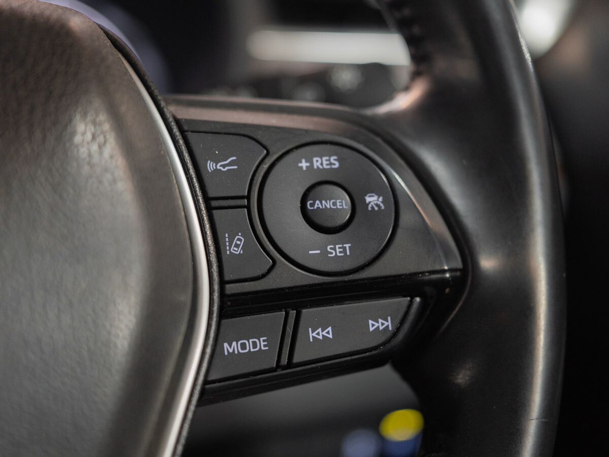 Toyota Harrier 2020 - фото автомобиля