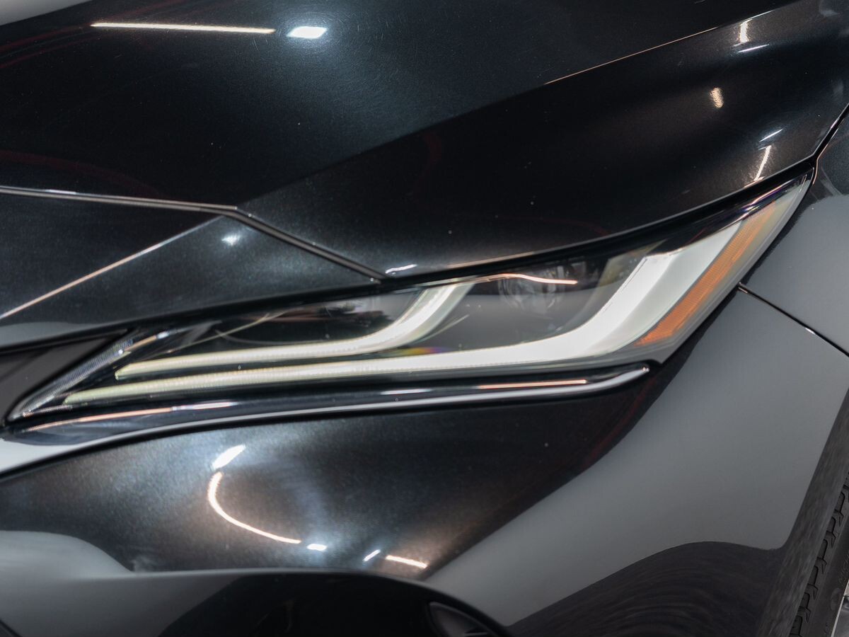 Toyota Harrier 2020 - фото автомобиля