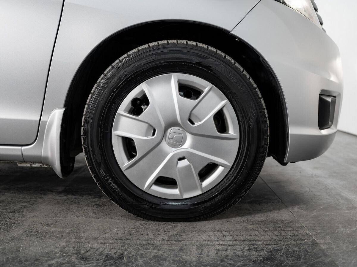 Honda Freed Spike 2012 - фото автомобиля