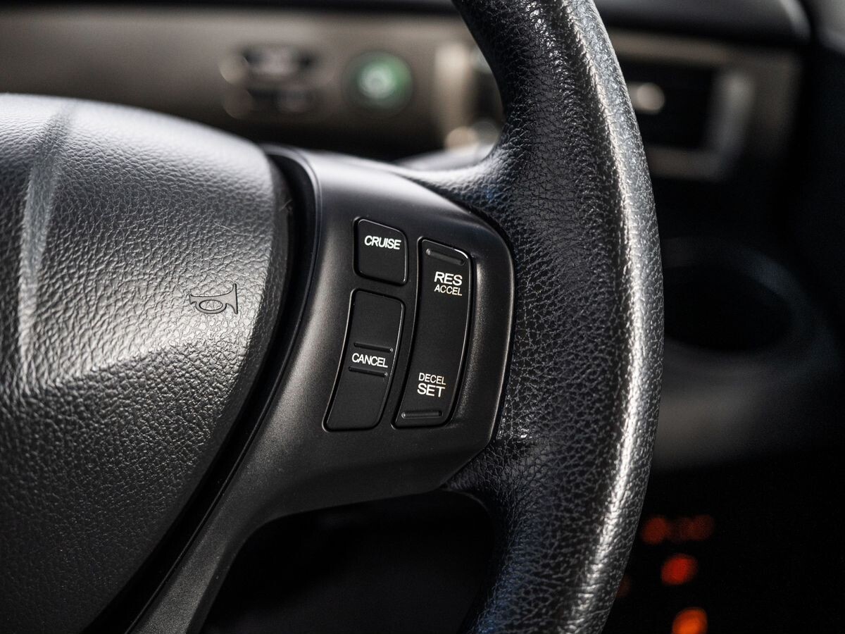 Honda Freed Spike 2012 - фото автомобиля