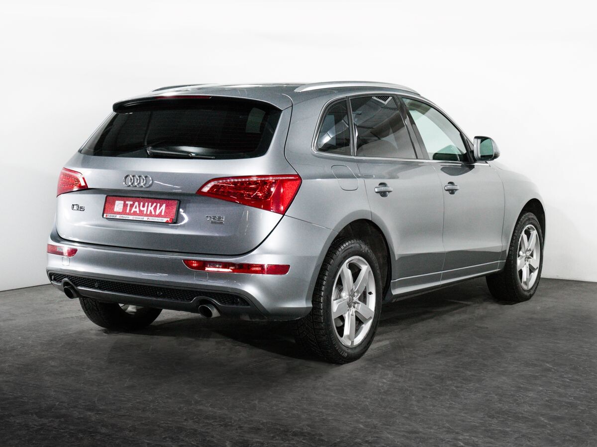 Audi Q5 2010 - фото автомобиля