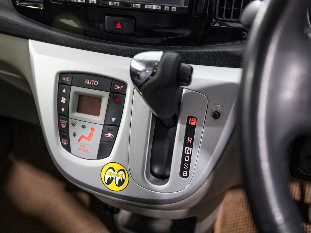 Daihatsu Mira e:S 2015 - фото автомобиля